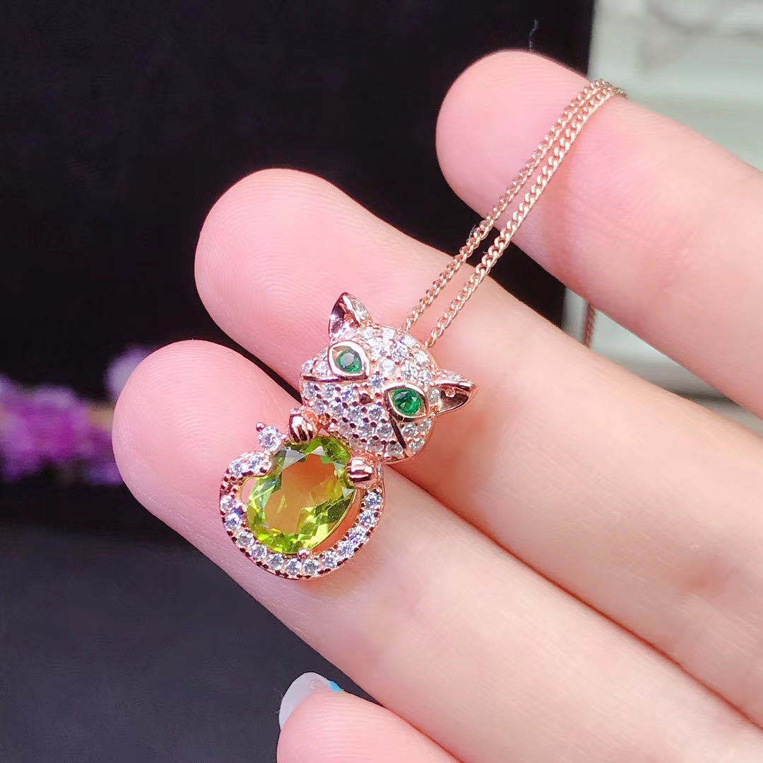 Colorful jewelry cute cat 925 silver inlaid pendant natural olivine