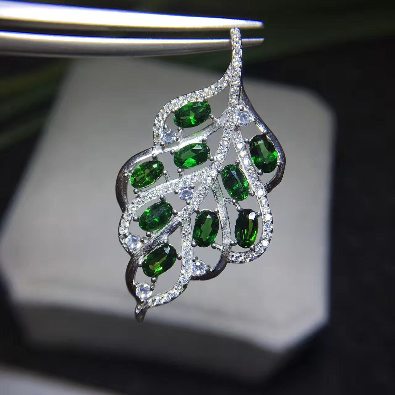 Pendentif en argent 925 avec diopside naturel