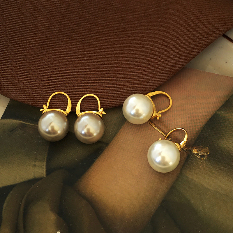 【DF】Copper-plated gold retro Hong Kong temperament Pearl earrings elegant ladies earrings ins wind simple fashion earrings.