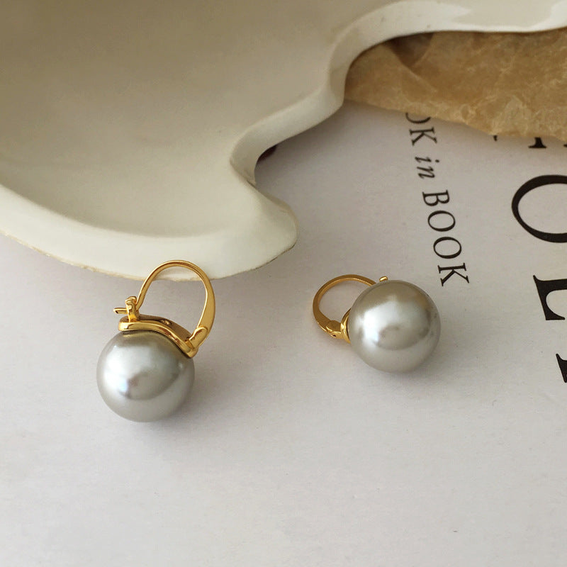 【DF】Copper-plated gold retro Hong Kong temperament Pearl earrings elegant ladies earrings ins wind simple fashion earrings.