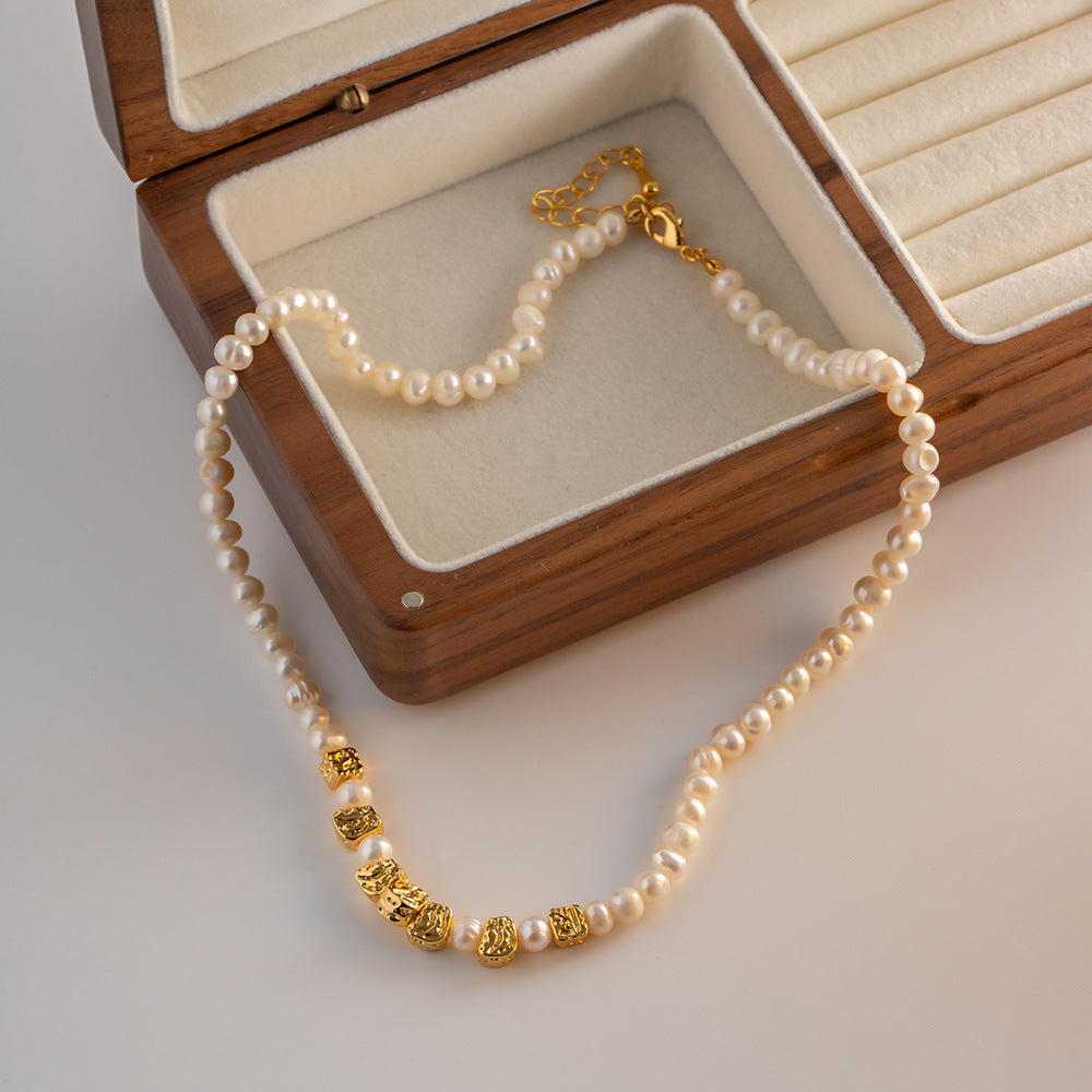 Vintage Hong Kong Style High Grade Fresh Water Pearl Necklace Design Sense 2023 New Women's Item