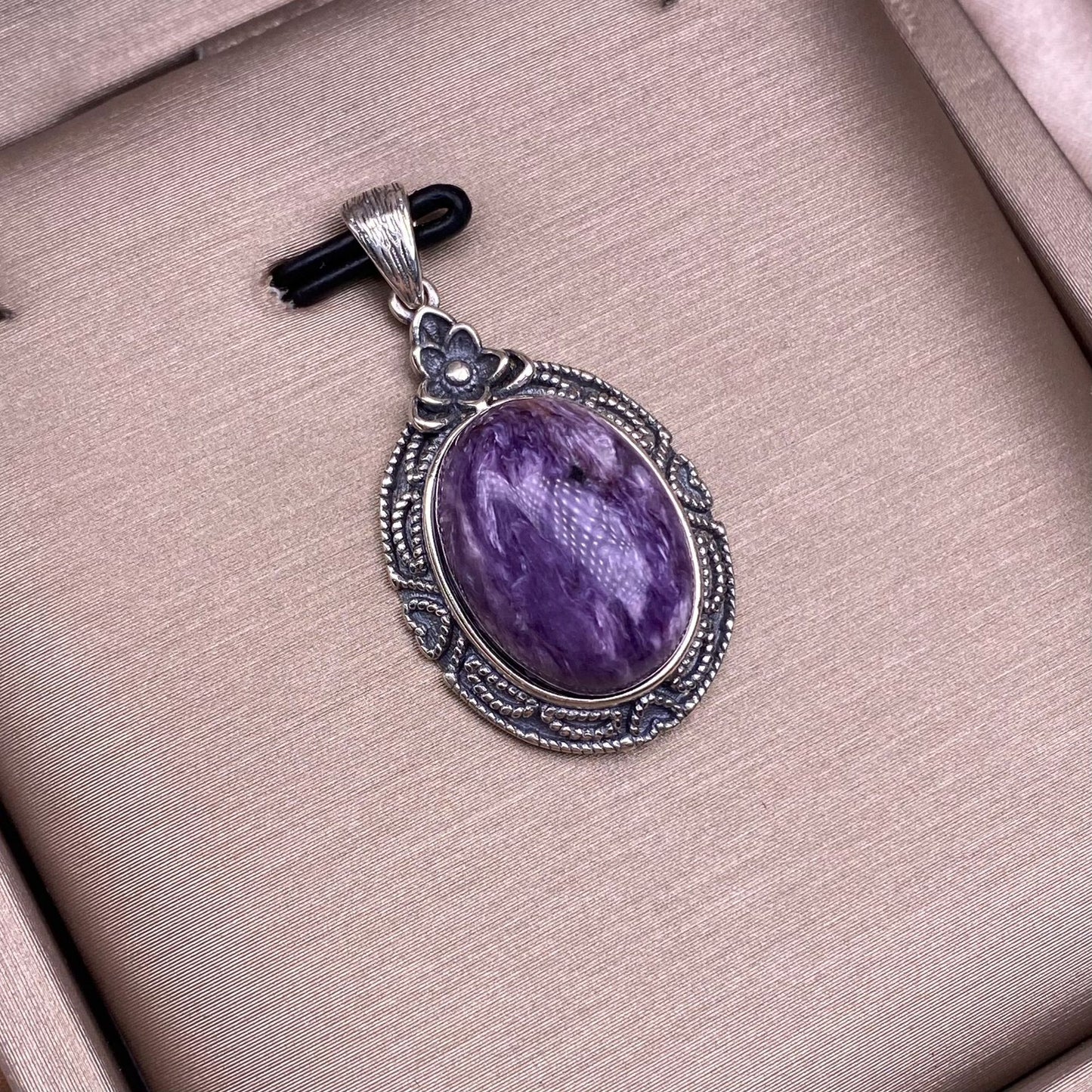 Purple Dragon Amethyst Pendant s925 Silver Inlaid Vintage Silver Worn Pendant with Rich Purple Dragon Pattern