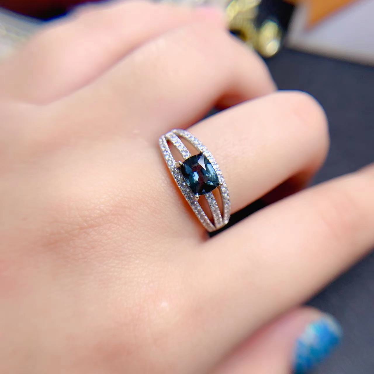 [DF]Bague en spinelle naturelle - Entièrement fabriquée en argent 925, de style européen et américain, respire l'élégance et le charisme