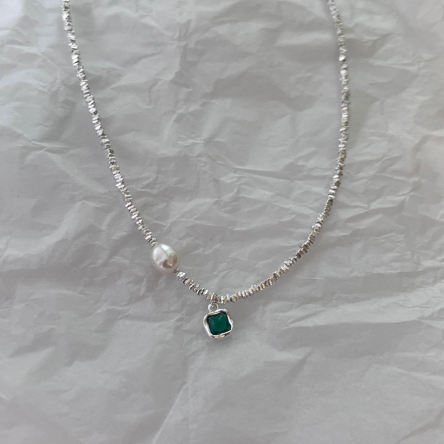 [DF]S925 Sterling Silver Vintage French Green Chrysoprase and Freshwater Pearl Necklace - Unique Collarbone Chain with Artful Silver Nuggets