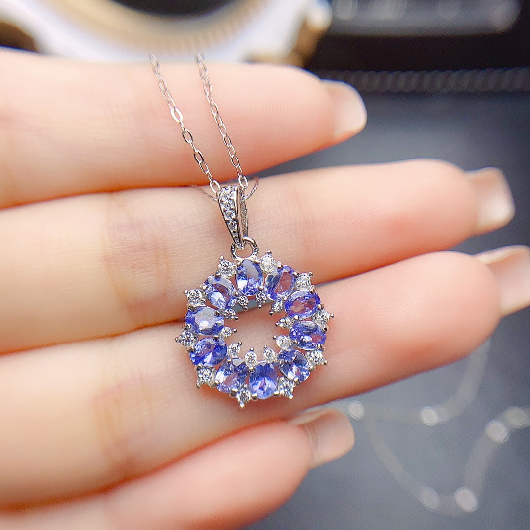 Hot selling natural Tanzanite pendant S925 silver inlaid main stone 3 * 4 in Europe and America