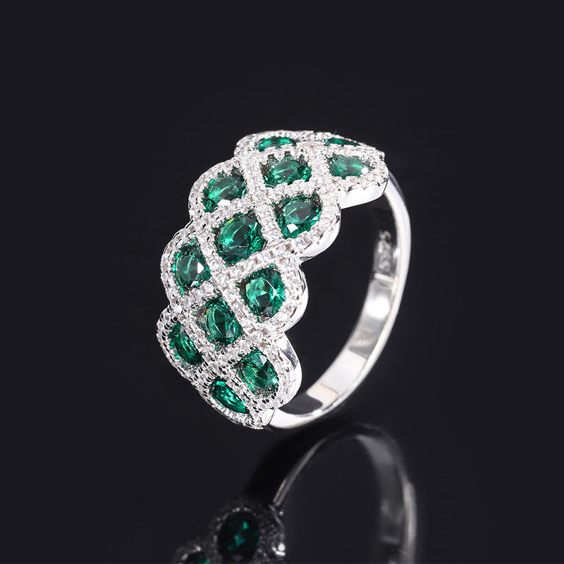 Bague colorée imitation plaquée or avec fond en cuivre. Bague rétro scintille avec bague pour femme incrustée de diamants.