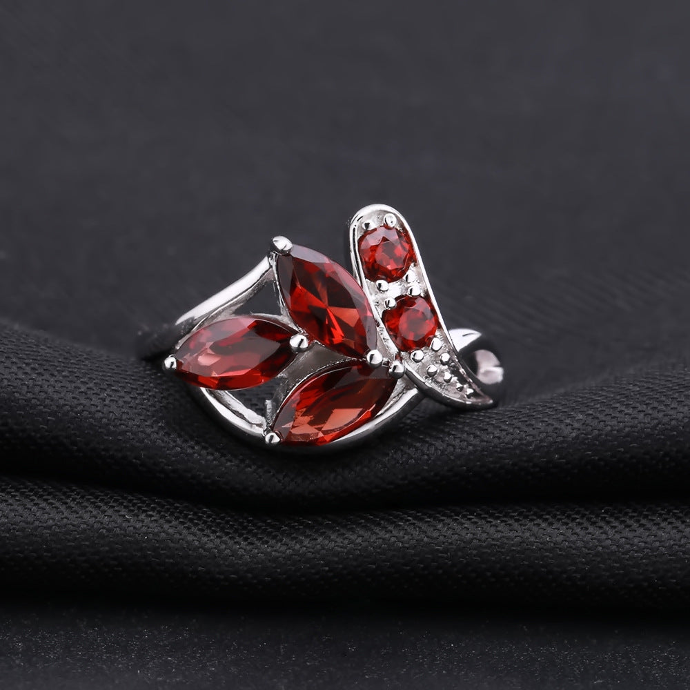 Design sense natural gem ring female s925 silver inlaid natural garnet ring