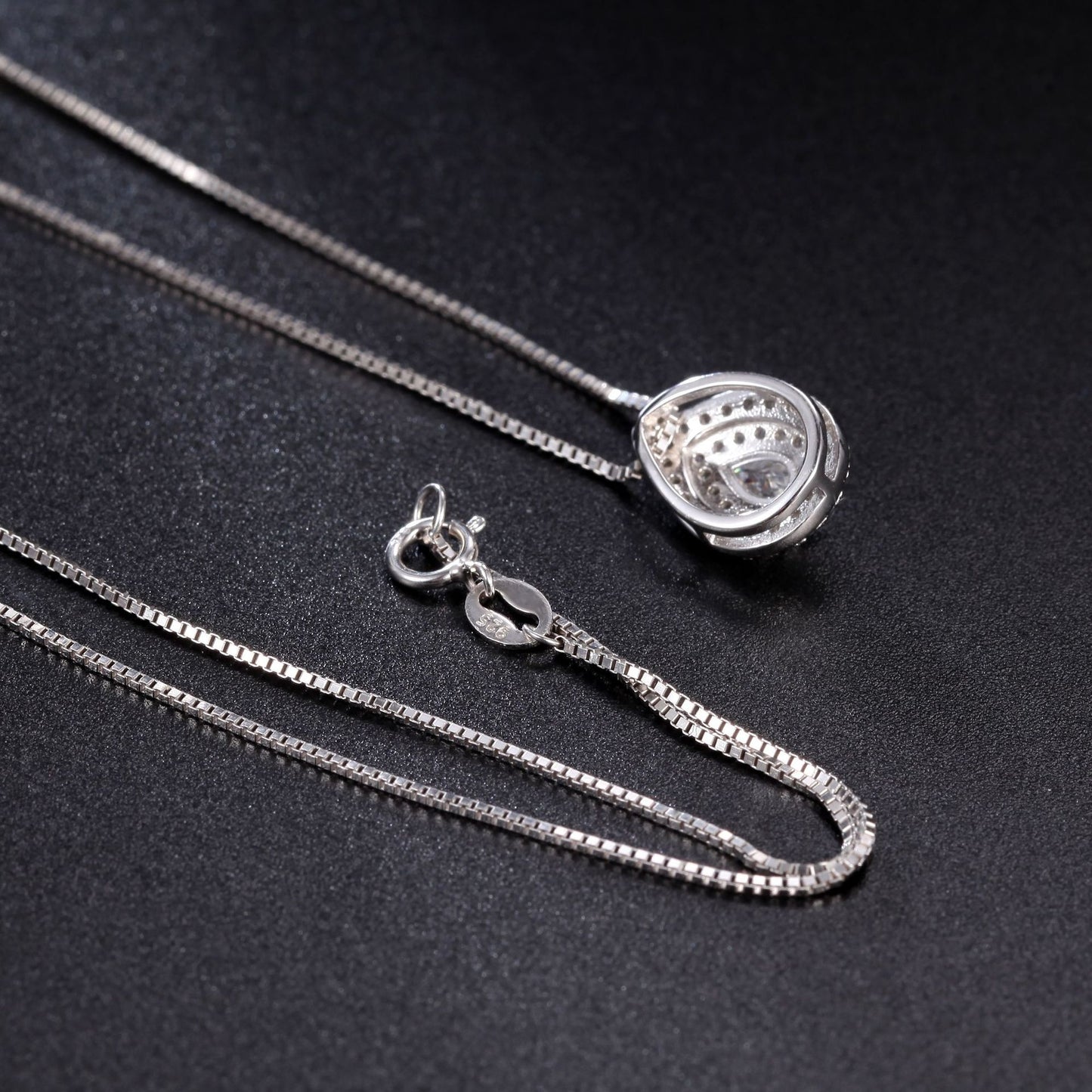 New Fashion Design Light Luxury Gem Necklace S925 Silver Inlaid Natural Color Treasure Necklace Pendant