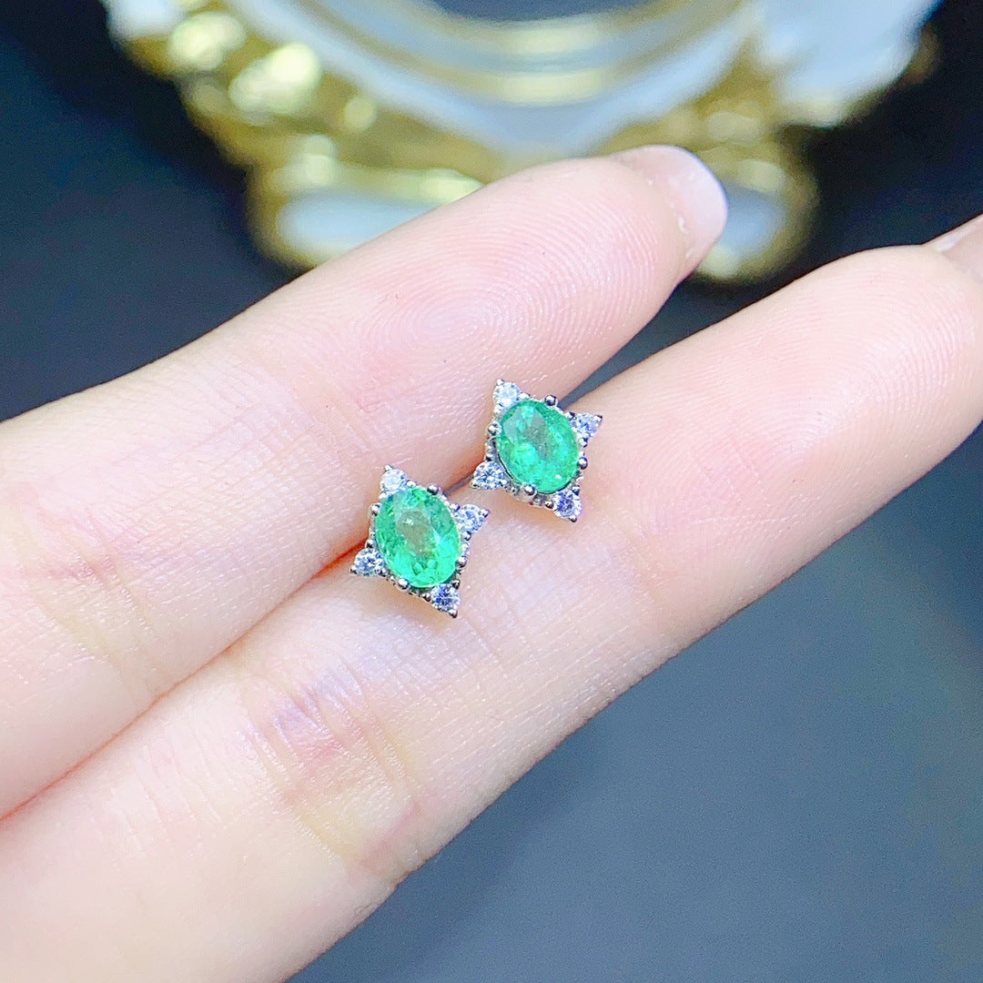 Natural emerald earrings S925 silver inlaid main stone 4*5 selling