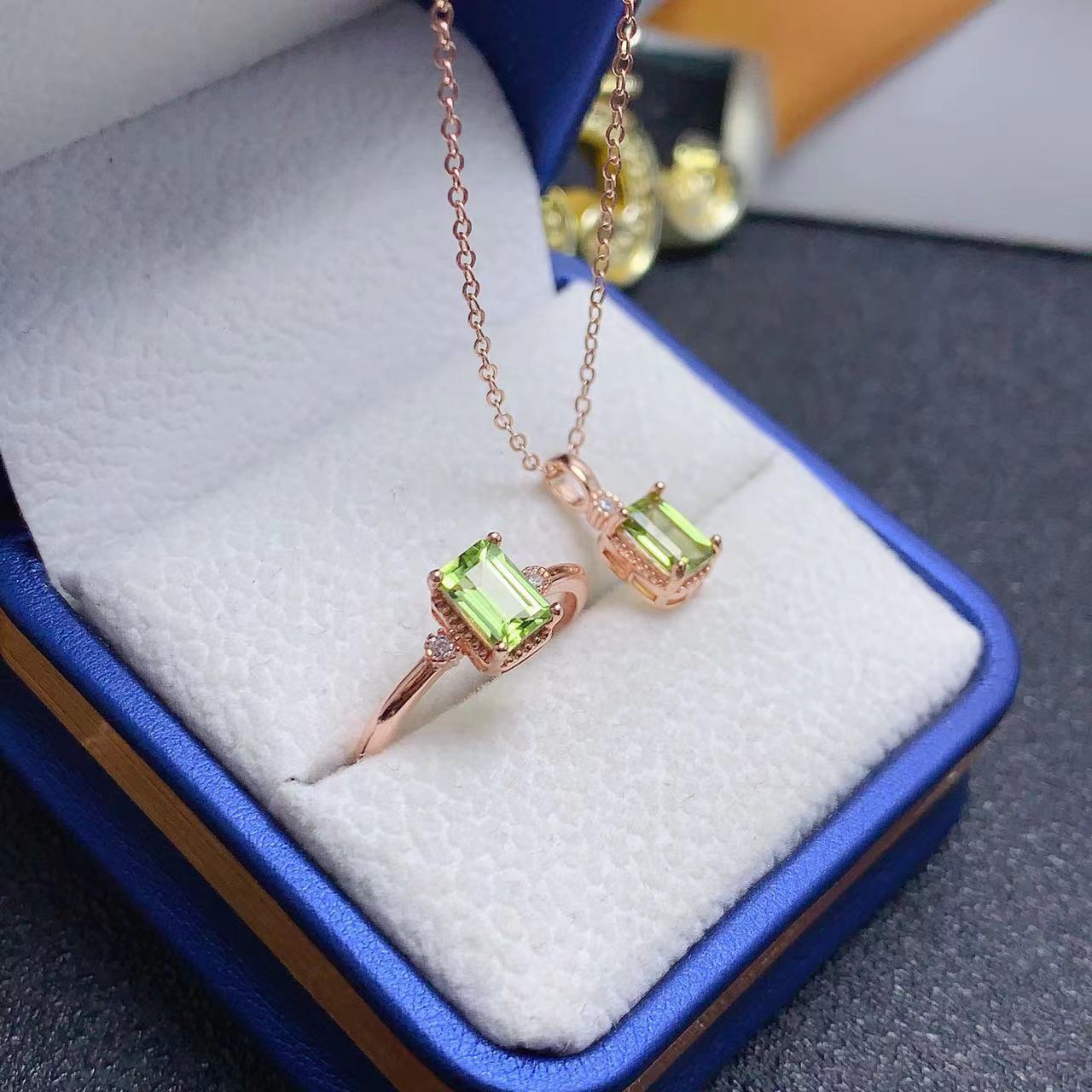 Natural peridot set simple set 925 silver Korean version small fresh women's ring color jewelry ring pendant