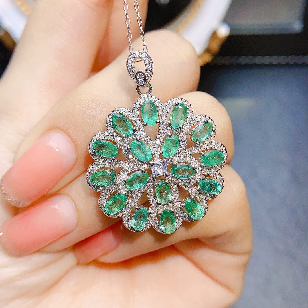 Natural emerald pendant S925 silver inlaid main stone 3*5 sales