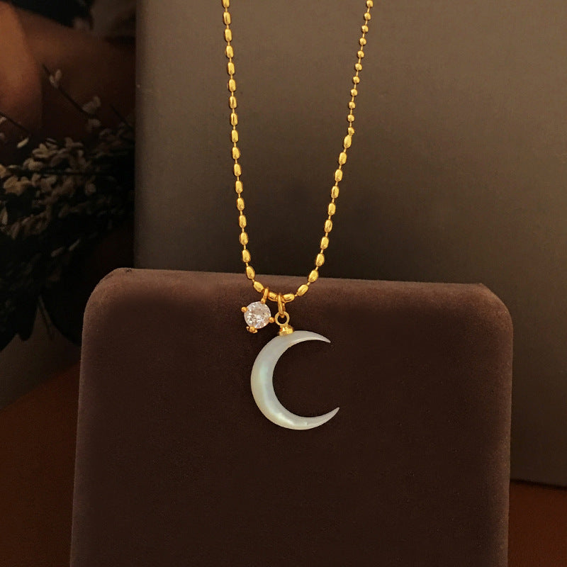 [DF]Collar con colgante de diseño de luna simple coreano de oro real bañado en cobre, cadena de clavícula de verano de moda de nicho de temperamento para mujer