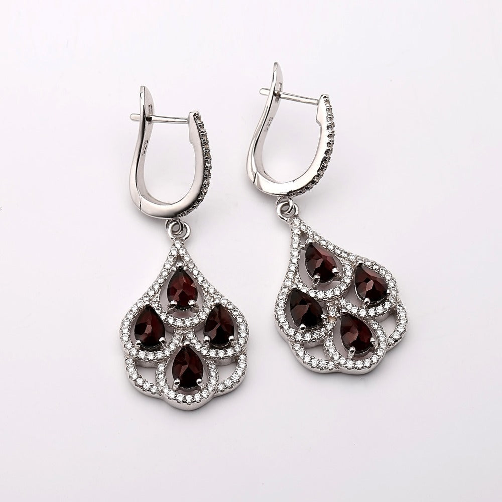 Natural garnet earrings and earrings, fashionable and sophisticated, s925 silver inlaid gemstone natural color treasure earrings