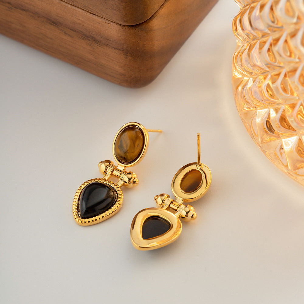 [DF]Vintage Elegance: Heart-Shaped Black Onyx Earrings with Timeless Charm