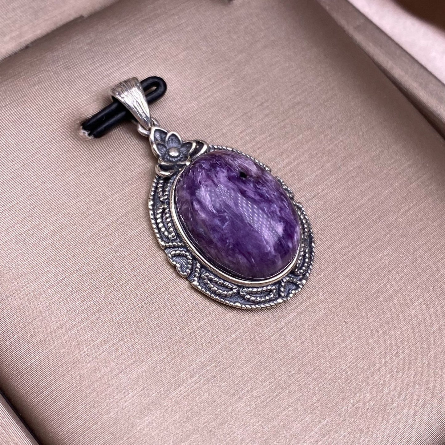 Purple Dragon Amethyst Pendant s925 Silver Inlaid Vintage Silver Worn Pendant with Rich Purple Dragon Pattern