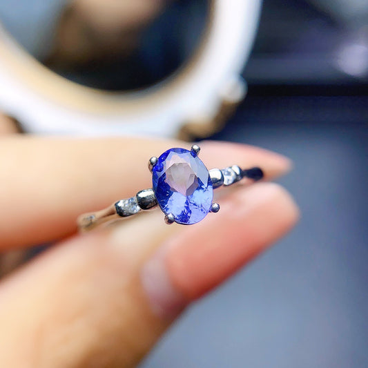 Hot selling natural Tanzanite ring S925 silver inlaid main stone 5 * 7 in Europe and America