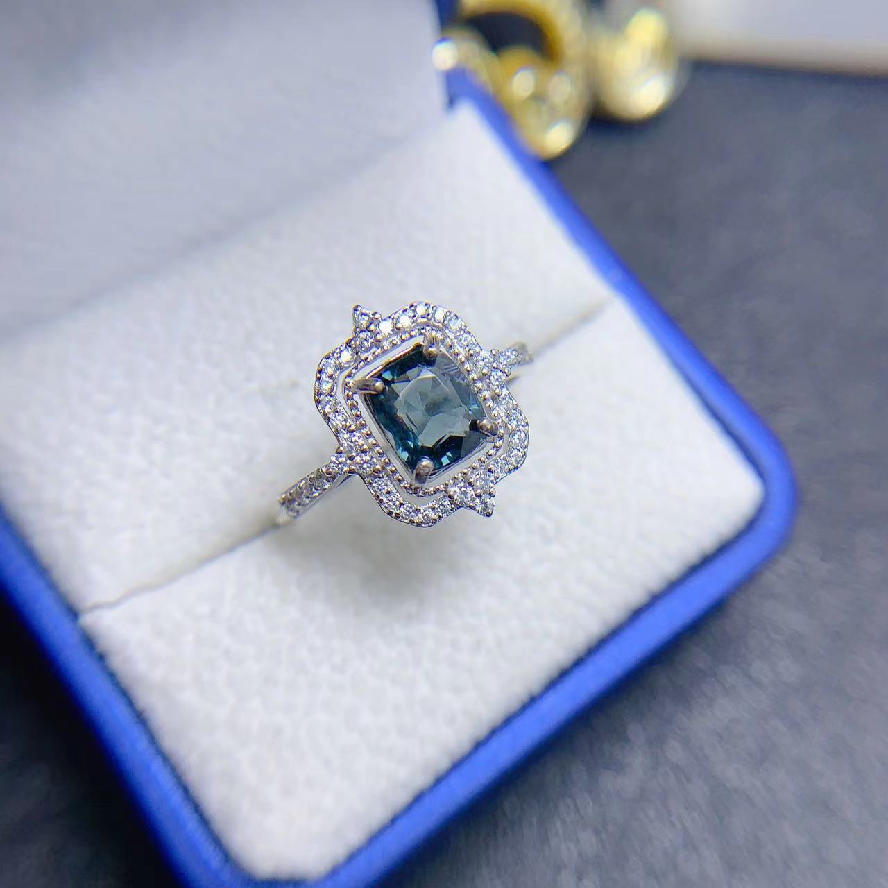 [DF]925 Silver Natural Spinel Ring - Perfect Date and Valentine's Day Gift, Finger Ring Adorned with Natural Spinel Gemstone