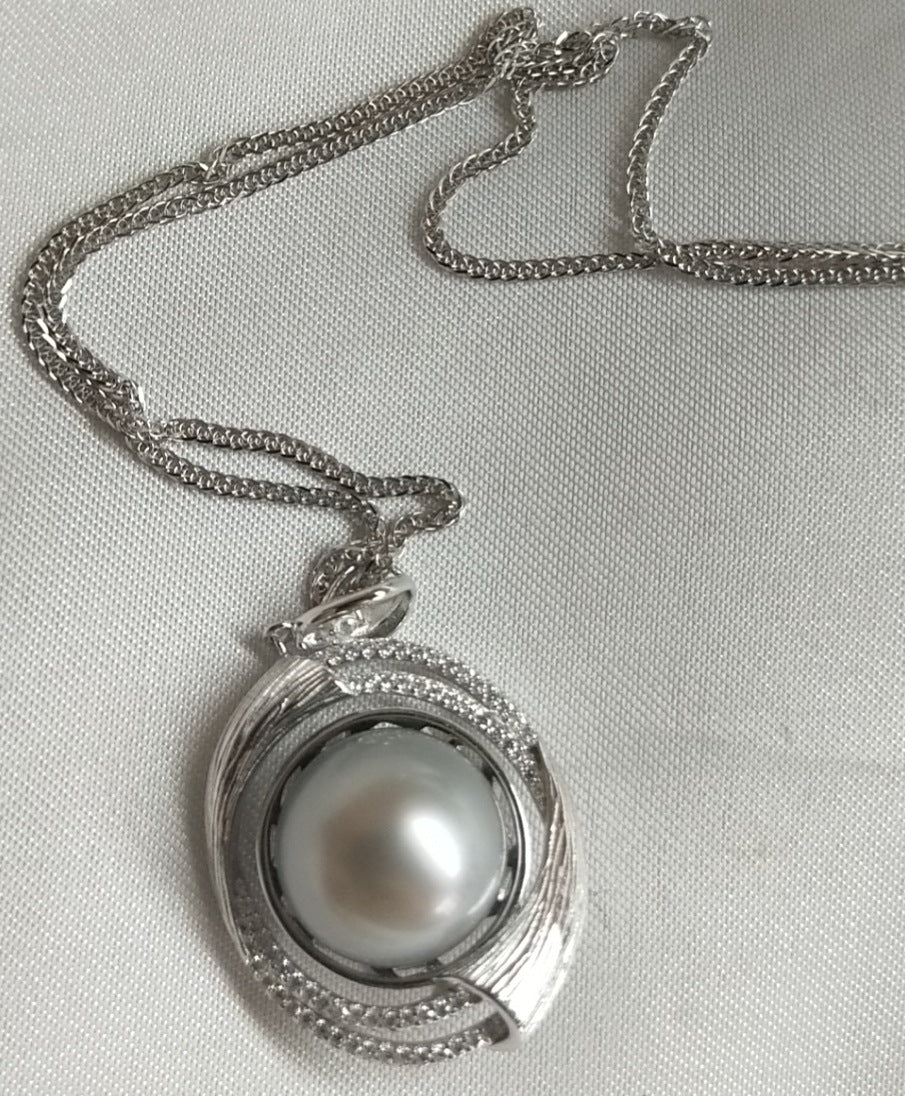 Colgante de perla redonda de plata 925 de Tahití Sea Pearl de 12-13 mm y color gris