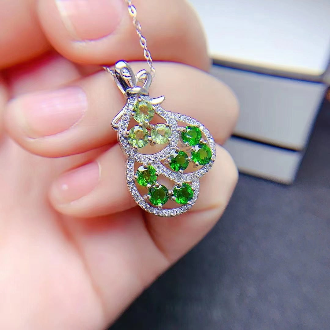 925 silver inlaid natural diopside sweet pendant