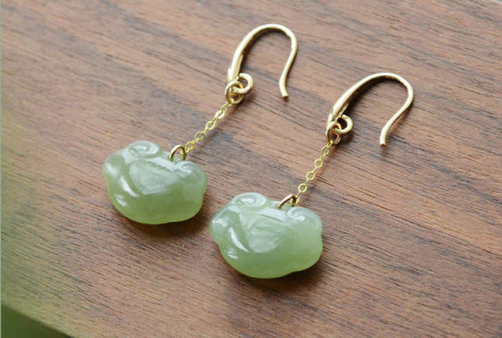 Natural Hetian jade earrings Ruyi Xiangyun earrings