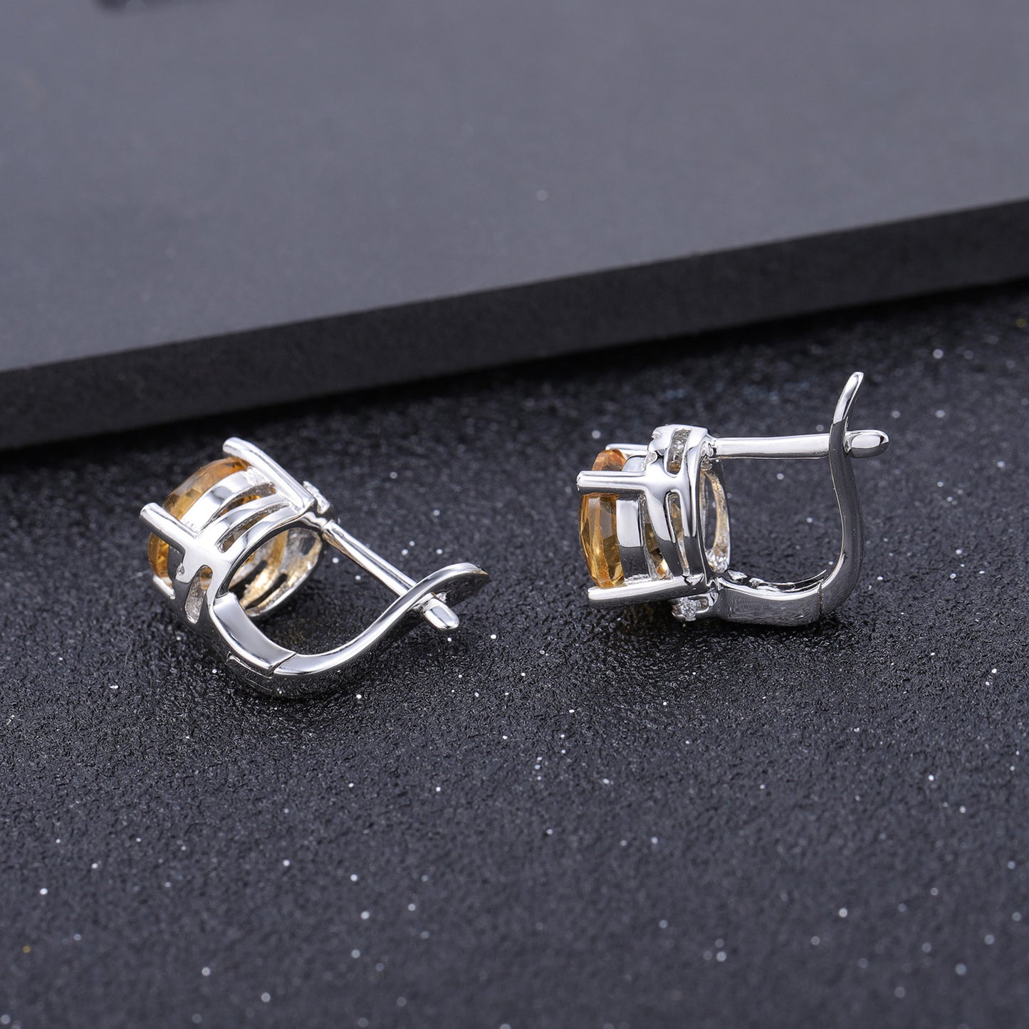 Natural yellow crystal earrings, fashionable and minimalist s925 sterling silver inlaid with natural color treasure earrings and earrings