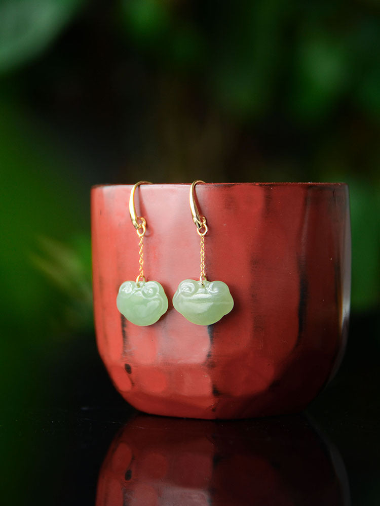 Natural Hetian jade earrings Ruyi Xiangyun earrings