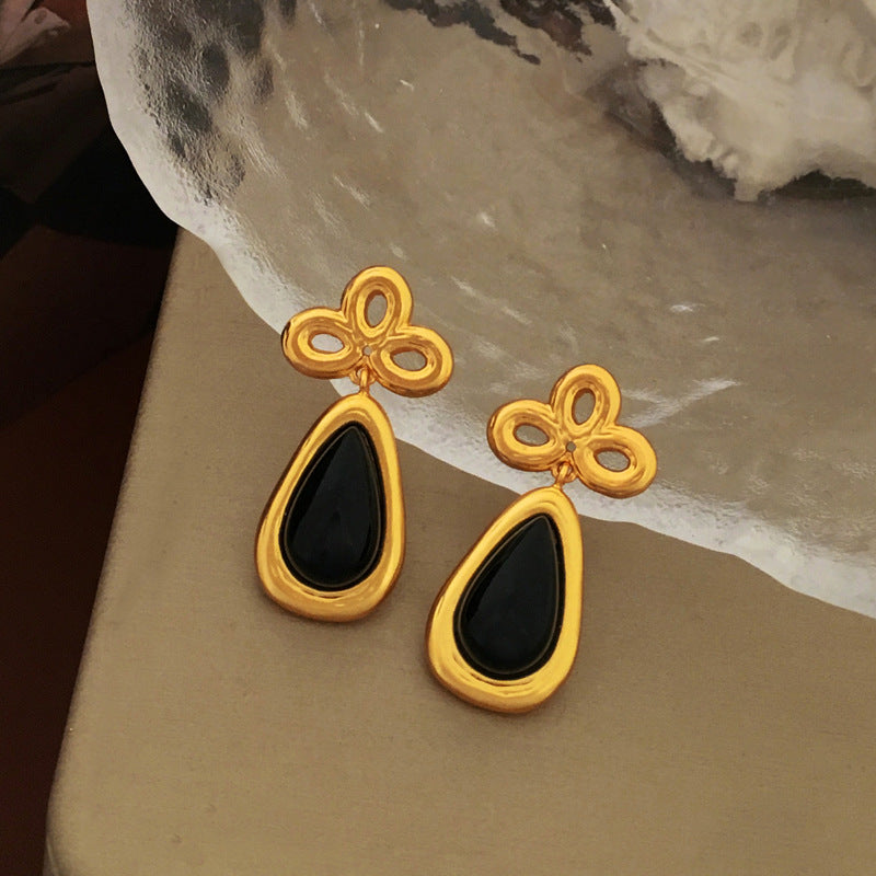 [DF] Pendientes colgantes negros estilo Hepburn francés con temperamento de aguja de plata S925, elegantes pendientes de diseño hueco de alta calidad