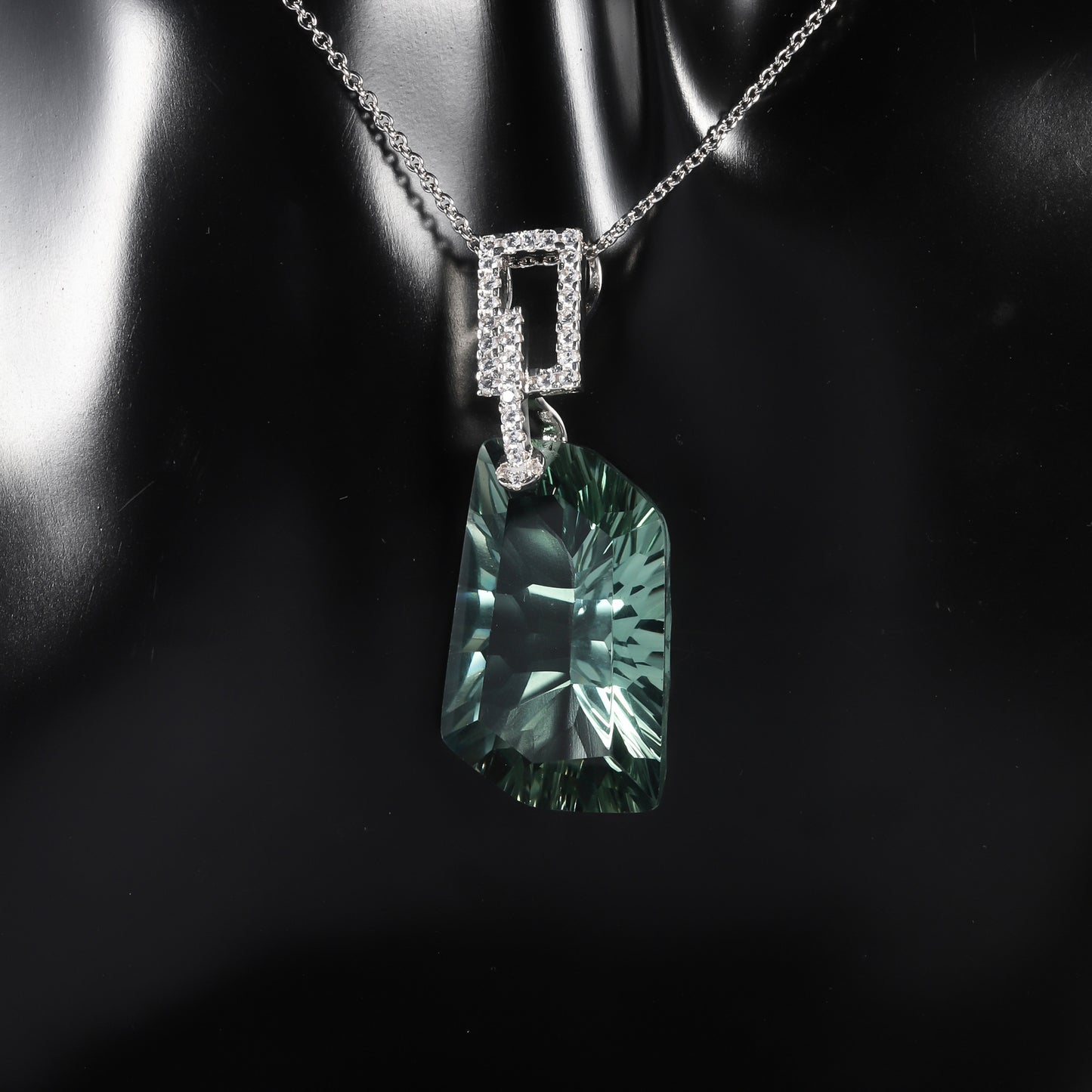 Collier pendentif en améthyste verte au trésor de couleur argent S925, pendentif en pierre précieuse extraterrestre de luxe et de luxe à la mode