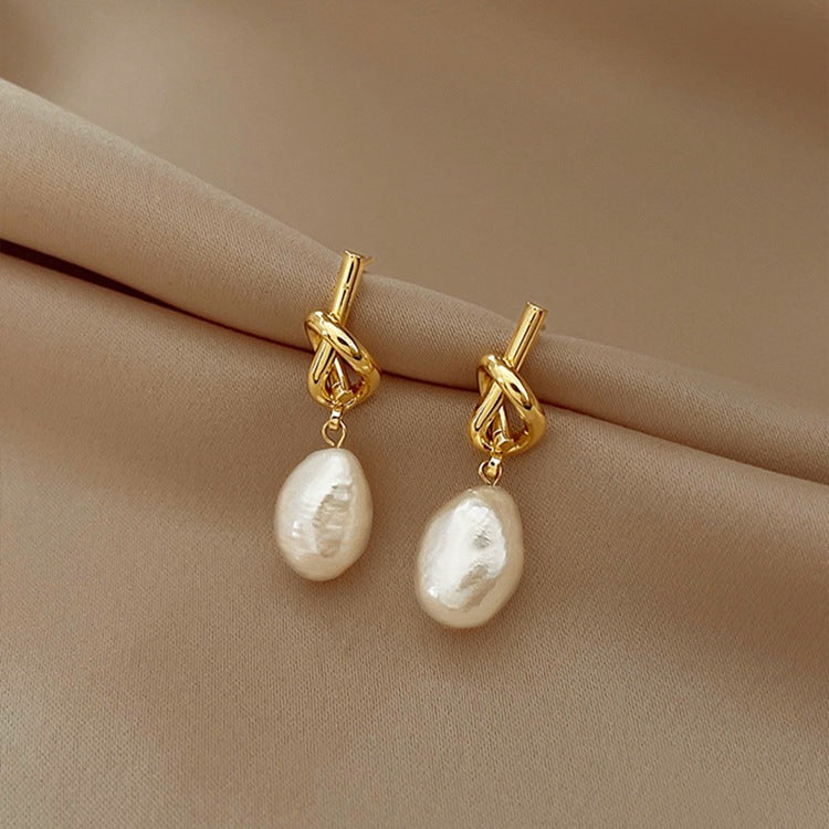 [DF]French Vintage Baroque Pearl Earrings for Women 2023 New Fashion Light Luxury Temperament Rope Knot Earstuds Premium Earrings