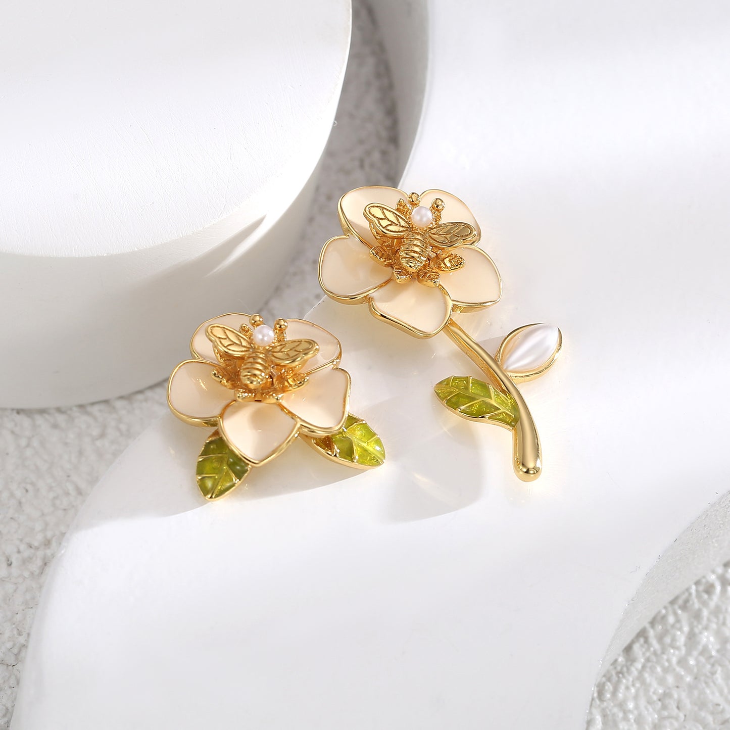 【DF】French sweet flower earrings asymmetrical earrings niche personality trend ins fashion ladies style Korean jewelry