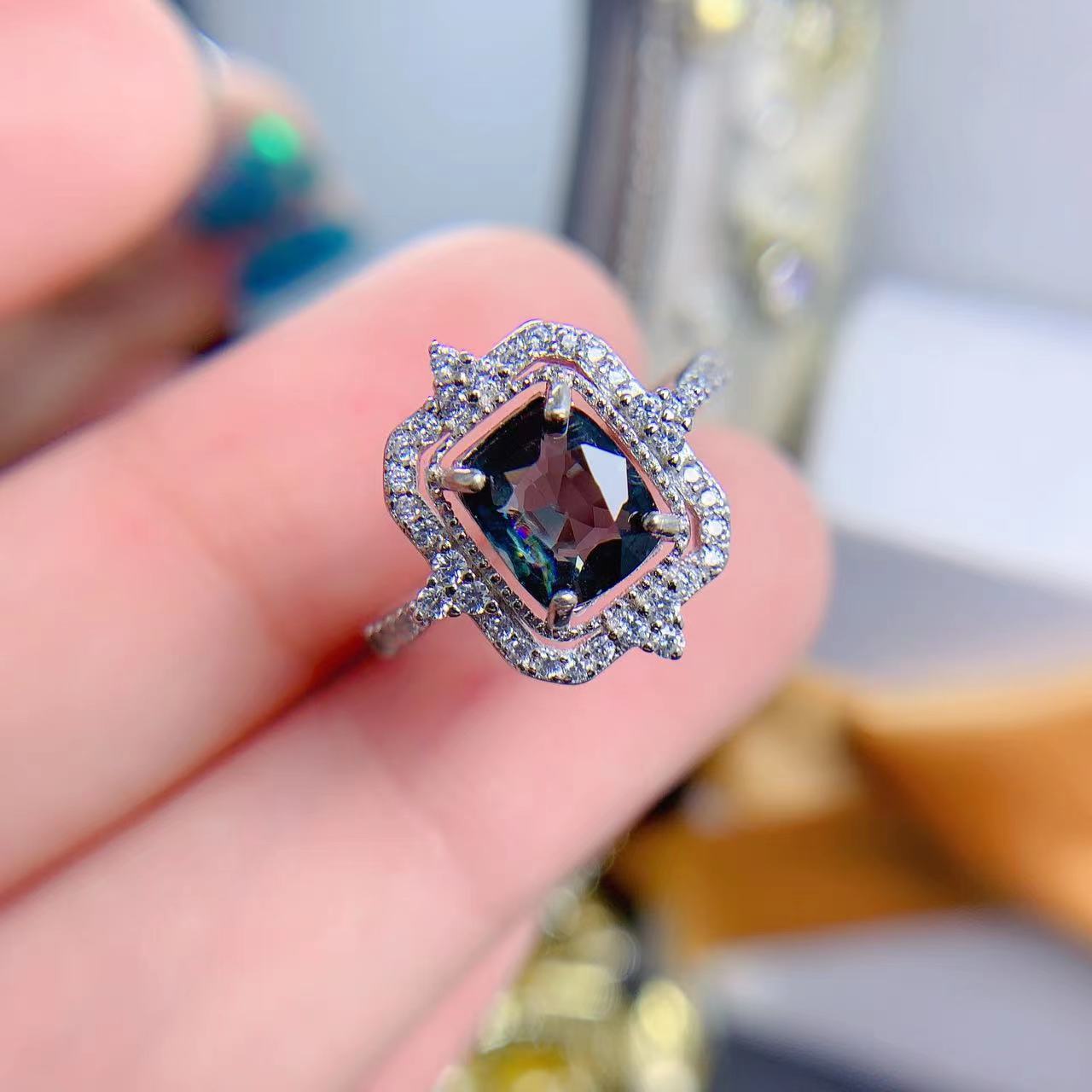 [DF]925 Silver Natural Spinel Ring - Perfect Date and Valentine's Day Gift, Finger Ring Adorned with Natural Spinel Gemstone