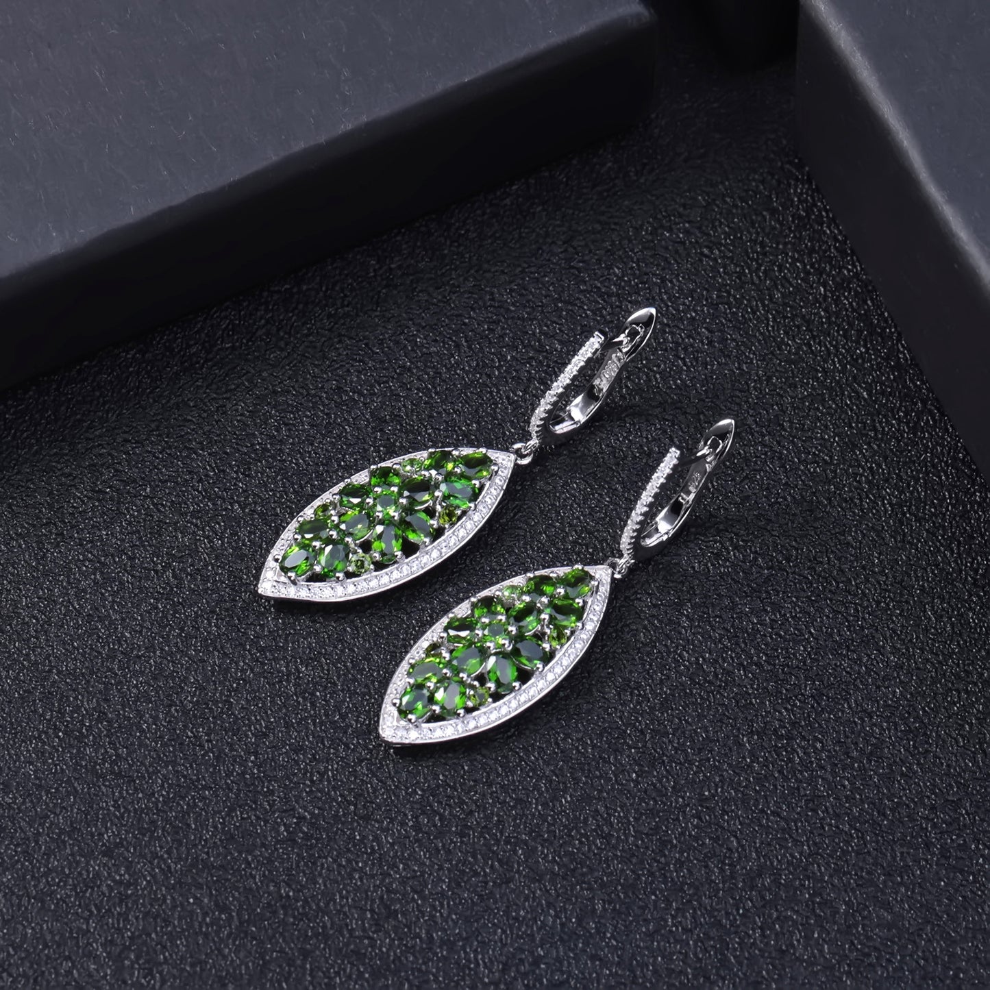 Pendientes y aretes de diópsido de tesoro de color natural y de moda, diseño de lujo y aretes y aretes de plata pura S925 personalizados