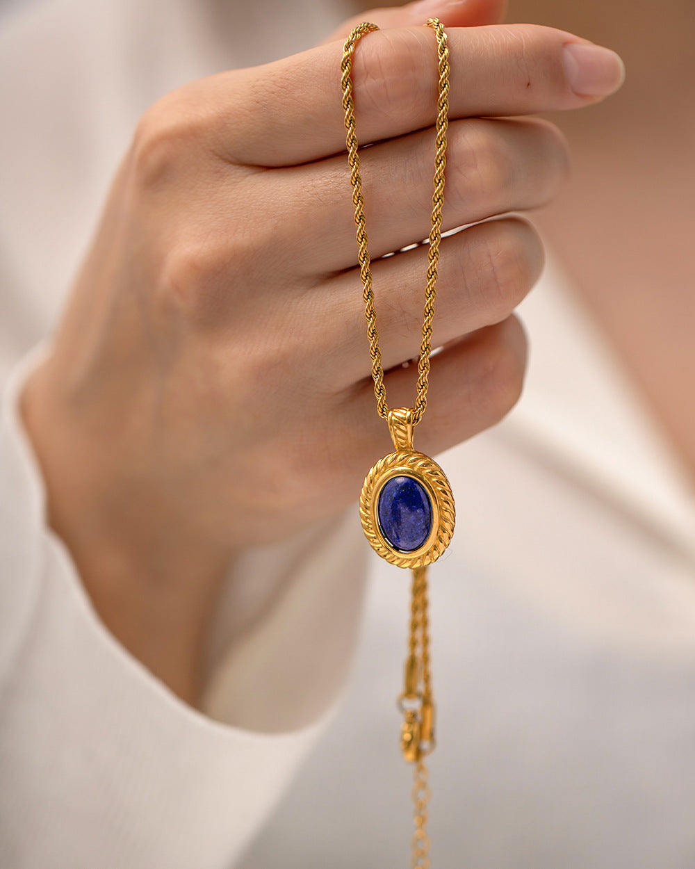 Retro antique fashion personality necklace 18K stainless steel thread inlaid lapis lazuli oval pendant necklace