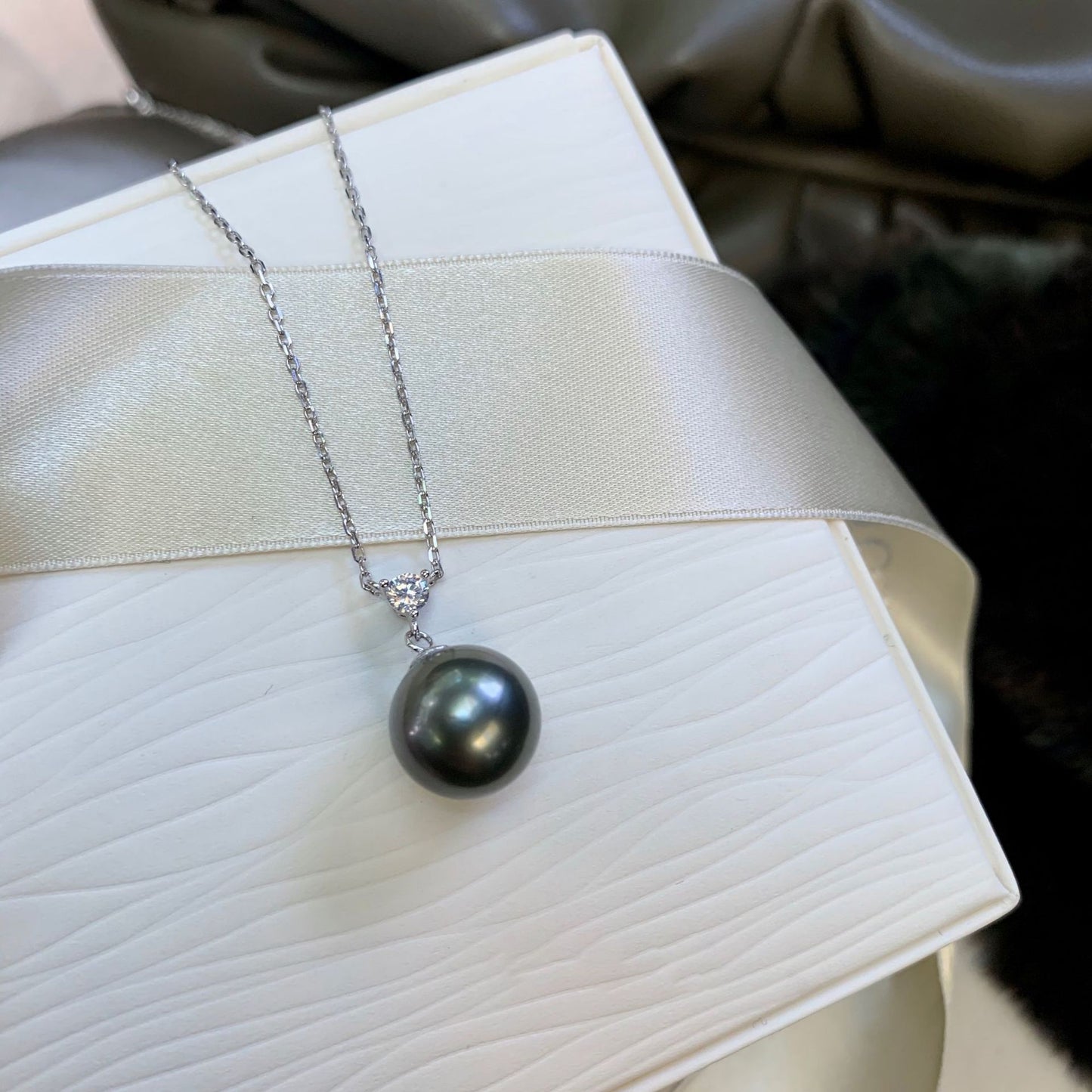 [DF]Elegance in Simplicity: 10-11mm Tahitian Black Pearl Necklace in 925 Sterling Silver