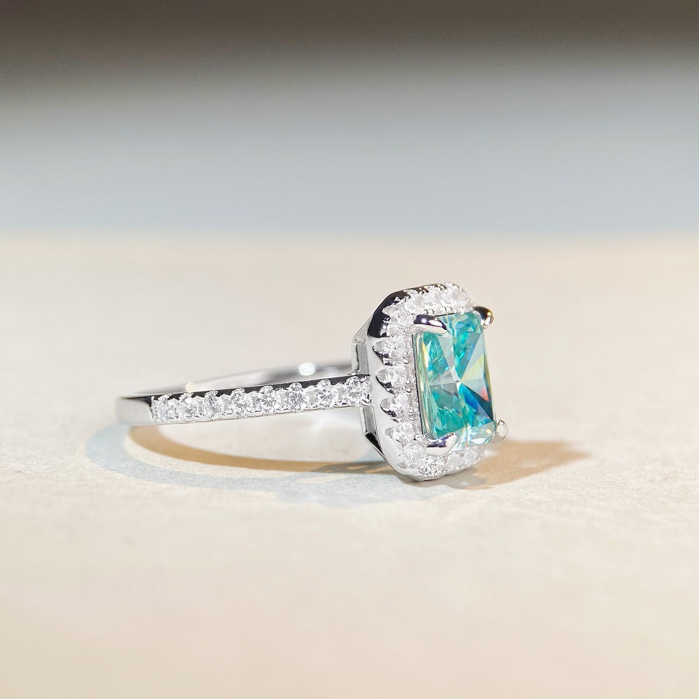 [DF] Bague Moissanite Girl 2 Clare Dean Che Mo Sang Bague Palaiba Bague carrée vert menthe