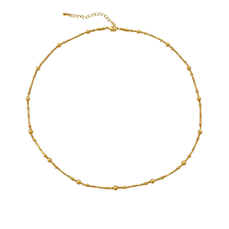 [DF] Collier de perles en chaîne en or véritable plaqué cuivre avec un style simple et à la mode, nouvelle personnalité de chaîne de cou, chaîne de collier de petite foule, femme