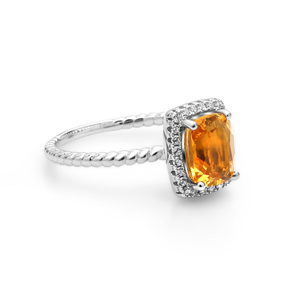 Bague au trésor de couleur naturelle de luxe légère avec tempérament personnalisé Bague en cristal jaune naturel incrusté en argent s925