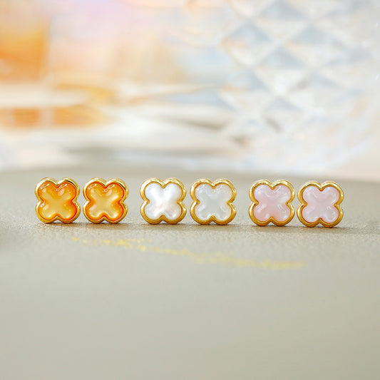 Pendientes de Fritillaria natural chapados en oro y plata S925 con trébol clásico de moda