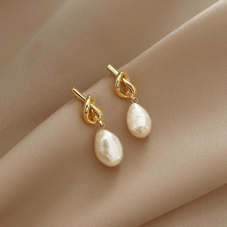 [DF]French Vintage Baroque Pearl Earrings for Women 2023 New Fashion Light Luxury Temperament Rope Knot Earstuds Premium Earrings