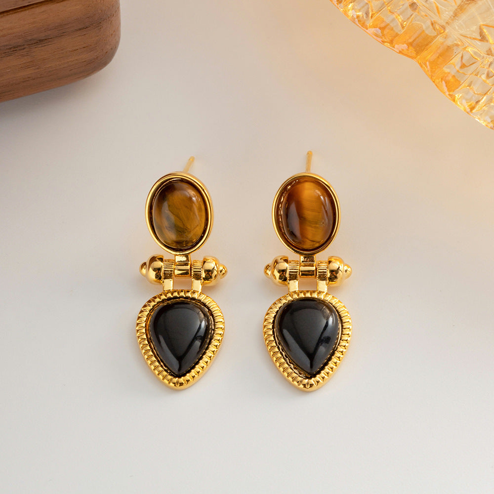 [DF]Vintage Elegance: Heart-Shaped Black Onyx Earrings with Timeless Charm