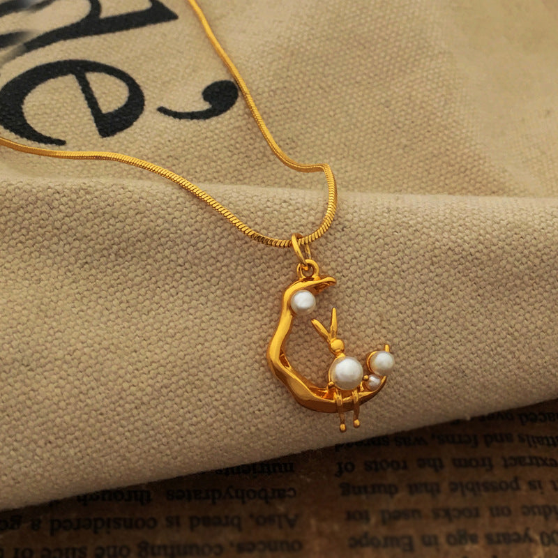 [DF]Independent design day Korea cartoon moon rabbit pendant necklace sweet ins wind pearl sweater necklace