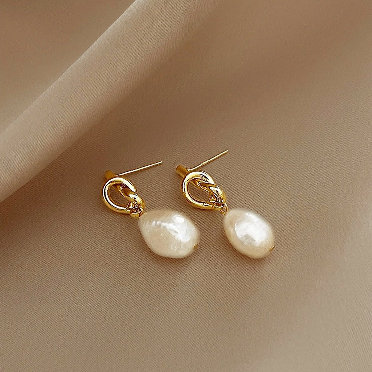 [DF]French Vintage Baroque Pearl Earrings for Women 2023 New Fashion Light Luxury Temperament Rope Knot Earstuds Premium Earrings