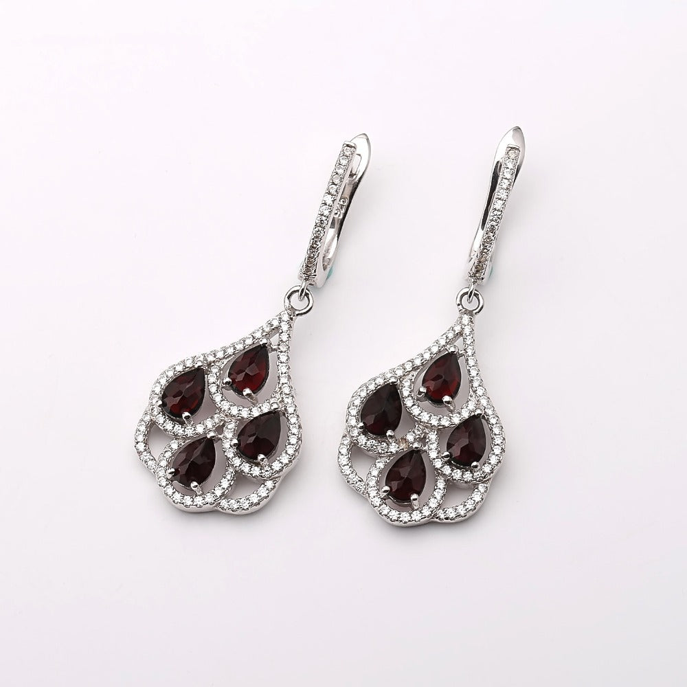 Natural garnet earrings and earrings, fashionable and sophisticated, s925 silver inlaid gemstone natural color treasure earrings