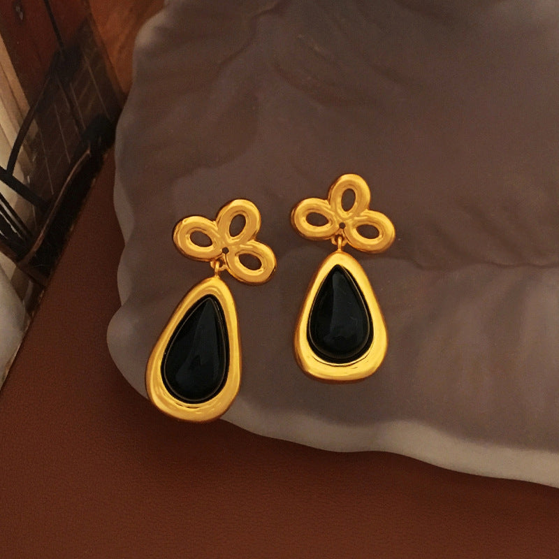 [DF] Pendientes colgantes negros estilo Hepburn francés con temperamento de aguja de plata S925, elegantes pendientes de diseño hueco de alta calidad