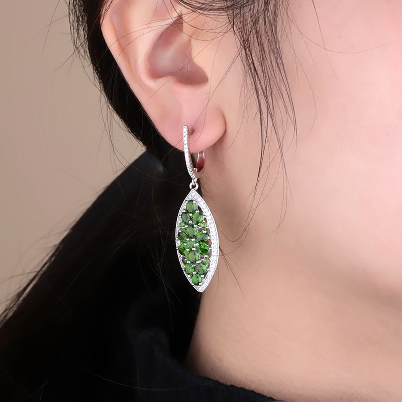 Fashionable and Natural Color Treasure Diopside Earrings and Earrings, Luxury Design and Personalized S925 Pure Silver Earrings and Earrings