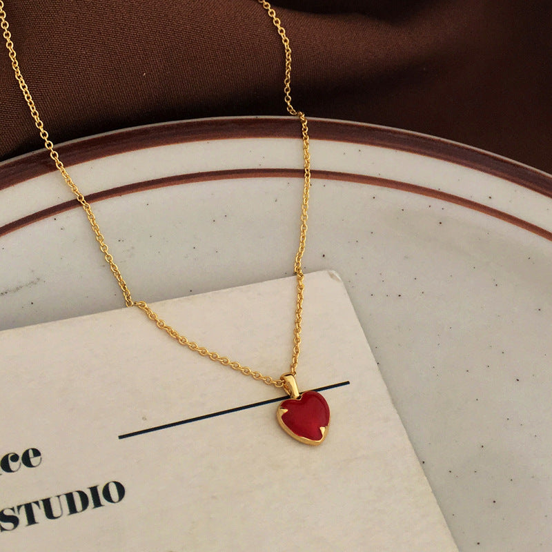 [DF] Collier d'amour rouge coréen plaqué or véritable jour, collier de tempérament girly simple, nouvelle chaîne de clavicule printemps et été