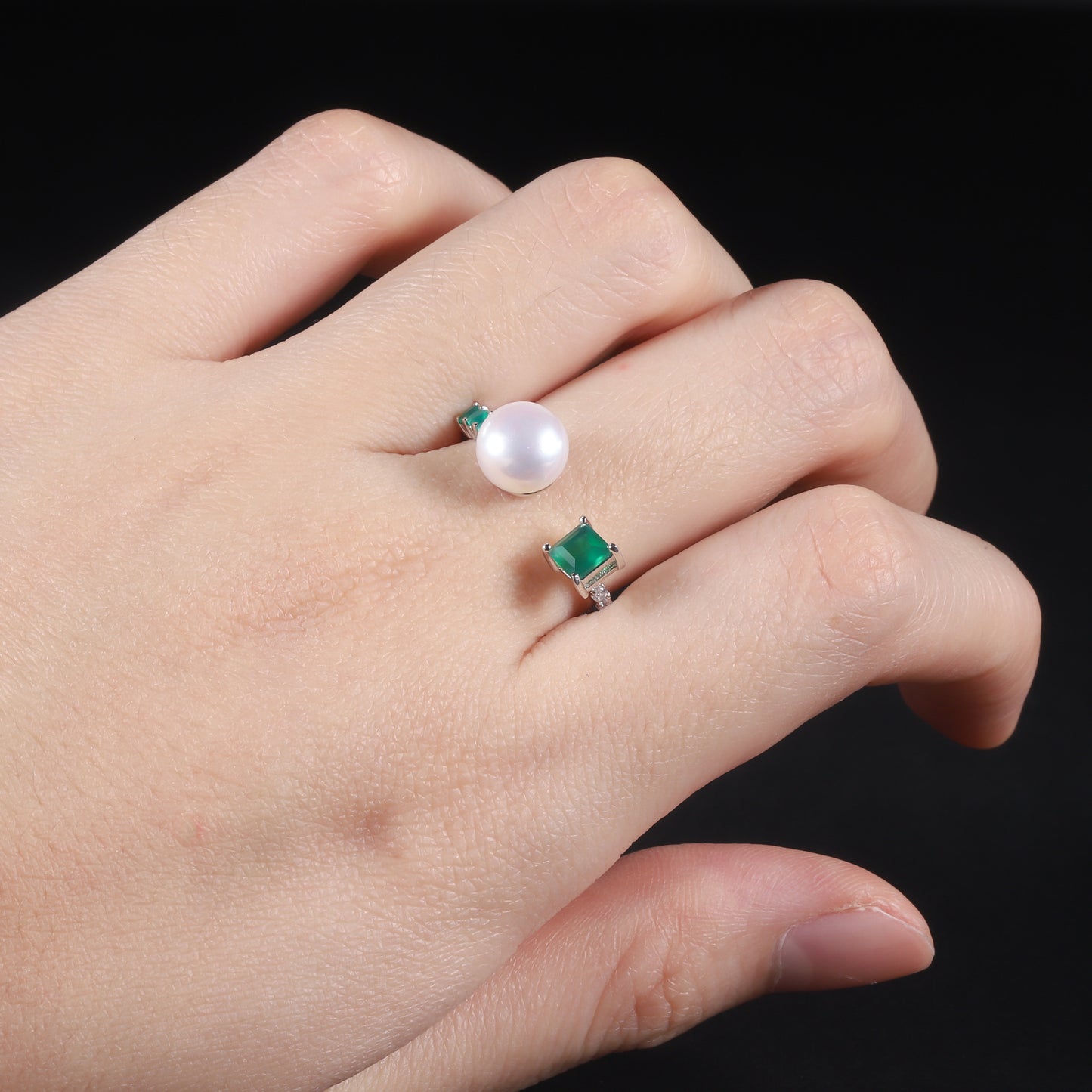 S925 sterling silver natural freshwater pearl ring for women with adjustable opening, fashionable and luxurious natural green agate ring