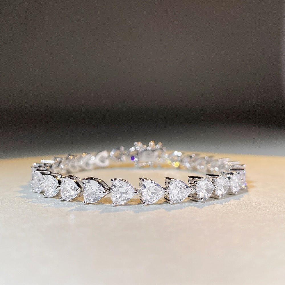 Bracelet d'amour en platine plaqué argent PT950 pour femme, en Moissaniteite en forme de cœur, plaqué argent 925