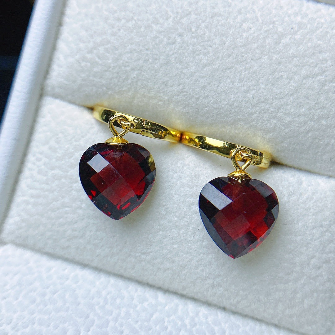 Pendientes de granate rojo natural "Radiant Garnet" - Montura de plata S925, piedra principal de 10 x 10 mm.