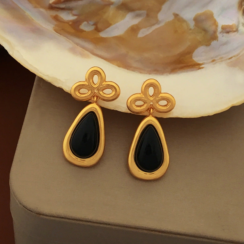 [DF] Pendientes colgantes negros estilo Hepburn francés con temperamento de aguja de plata S925, elegantes pendientes de diseño hueco de alta calidad